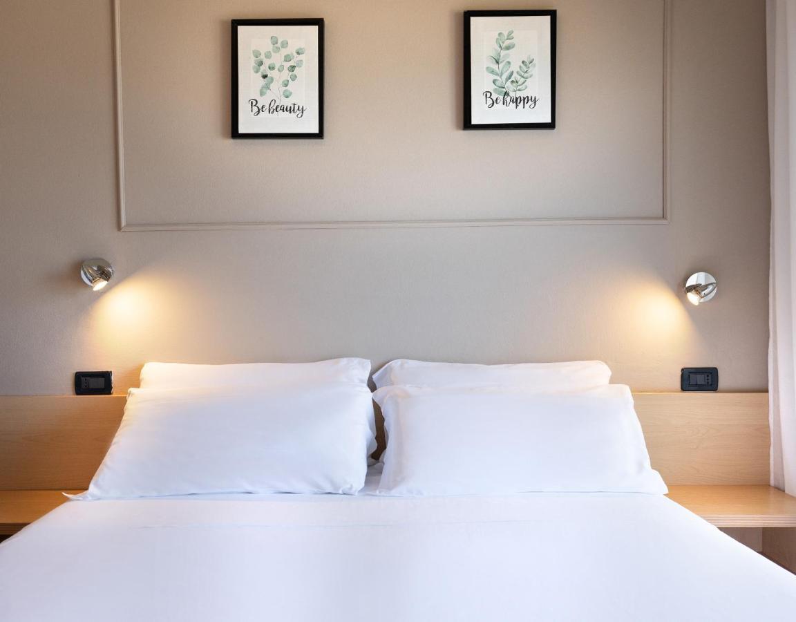 Hotel Constellation Лидо-ди-Савио Экстерьер фото
