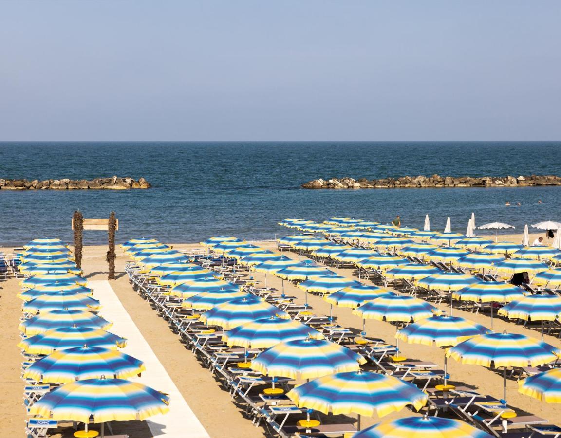 Hotel Constellation Лидо-ди-Савио Экстерьер фото